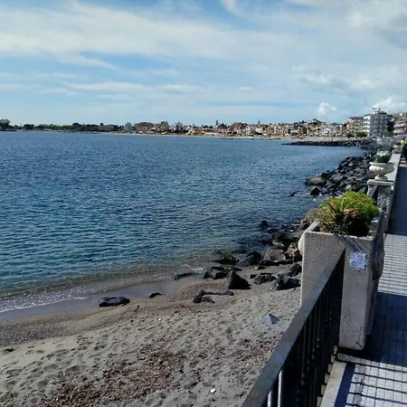 Taormina Bay, Sleeps 6, 30 Meters From The Sea