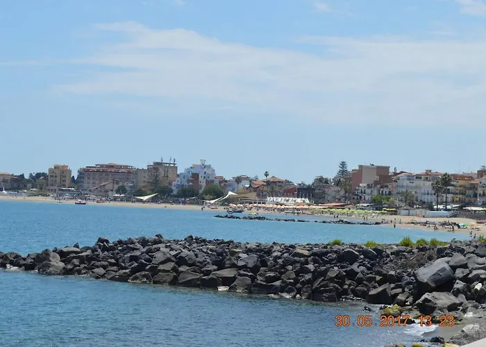 Taormina Bay, Sleeps 6, 30 Meters From The Sea *