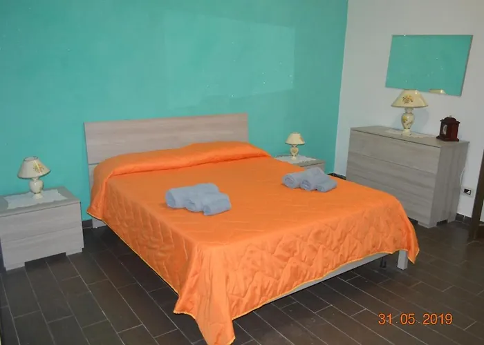 Taormina Bay, Sleeps 6, 30 Meters From The Sea 別荘 *
