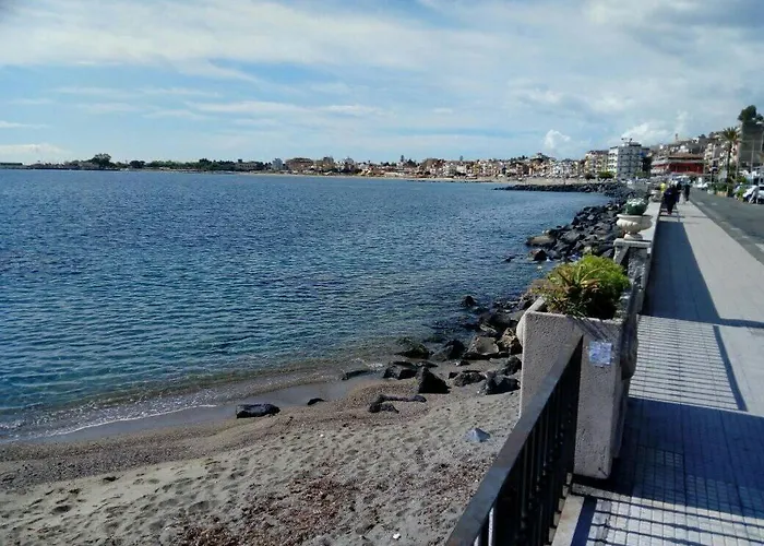 Taormina Bay, Sleeps 6, 30 Meters From The Sea