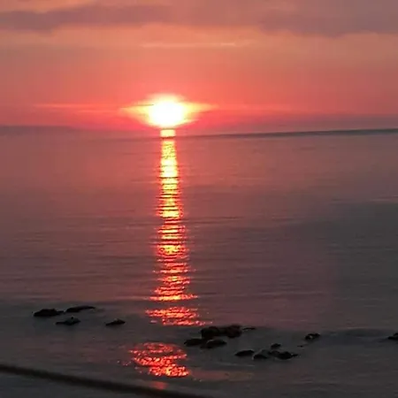 Taormina Bay, Sleeps 6, 30 Meters From The Sea 贾迪尼-纳克索斯